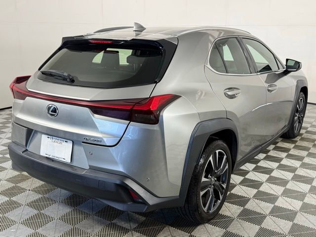 Used 2021 Lexus UX 200 w/ Premium Package FWD image 8