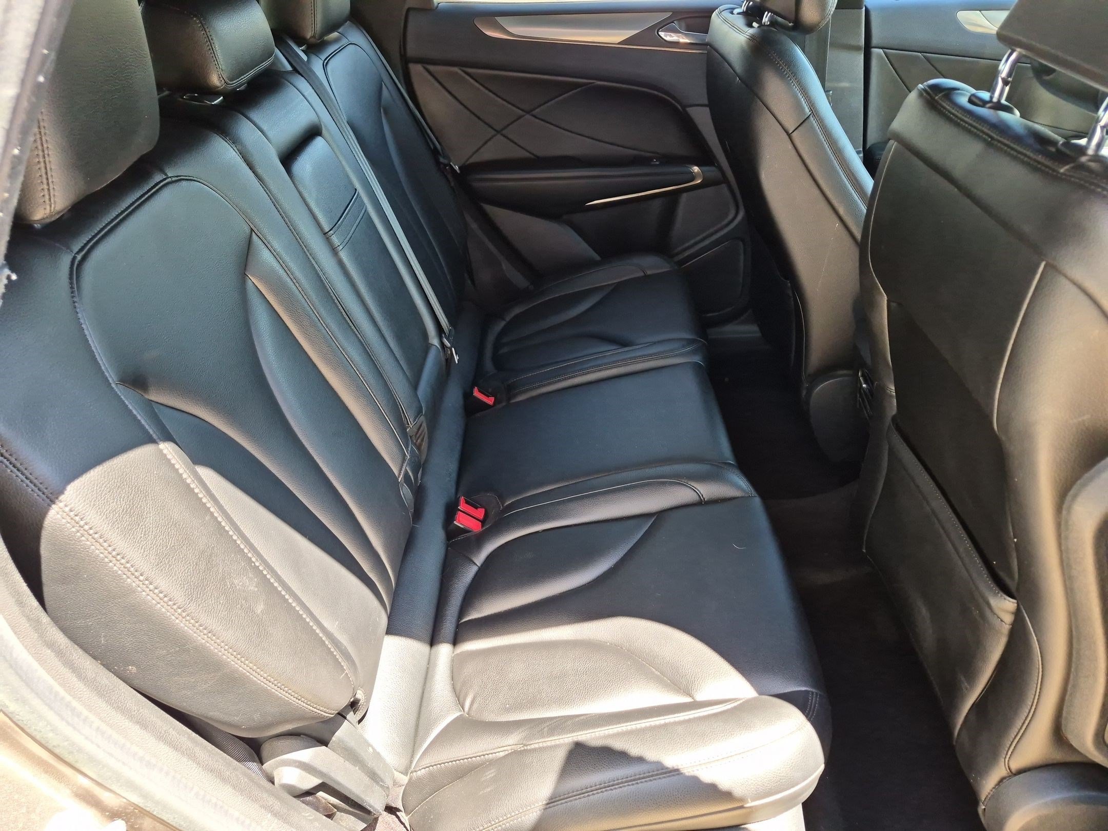 Used 2017 Lincoln MKC Premiere FWD image 27