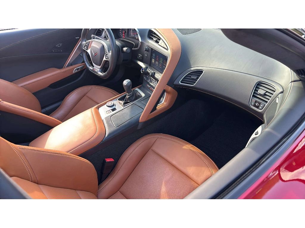 Used 2015 Chevrolet Corvette Z06 w/ 3LZ Preferred Equipment Group image 16