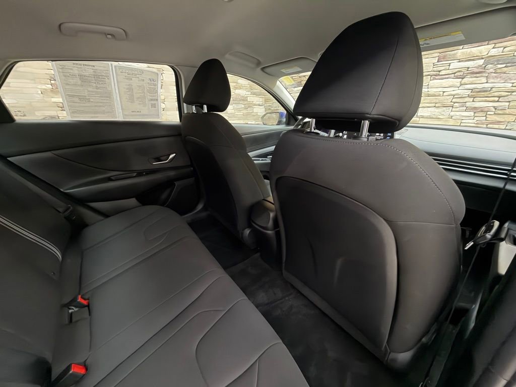 Certified 2023 Hyundai Elantra SEL FWD image 28
