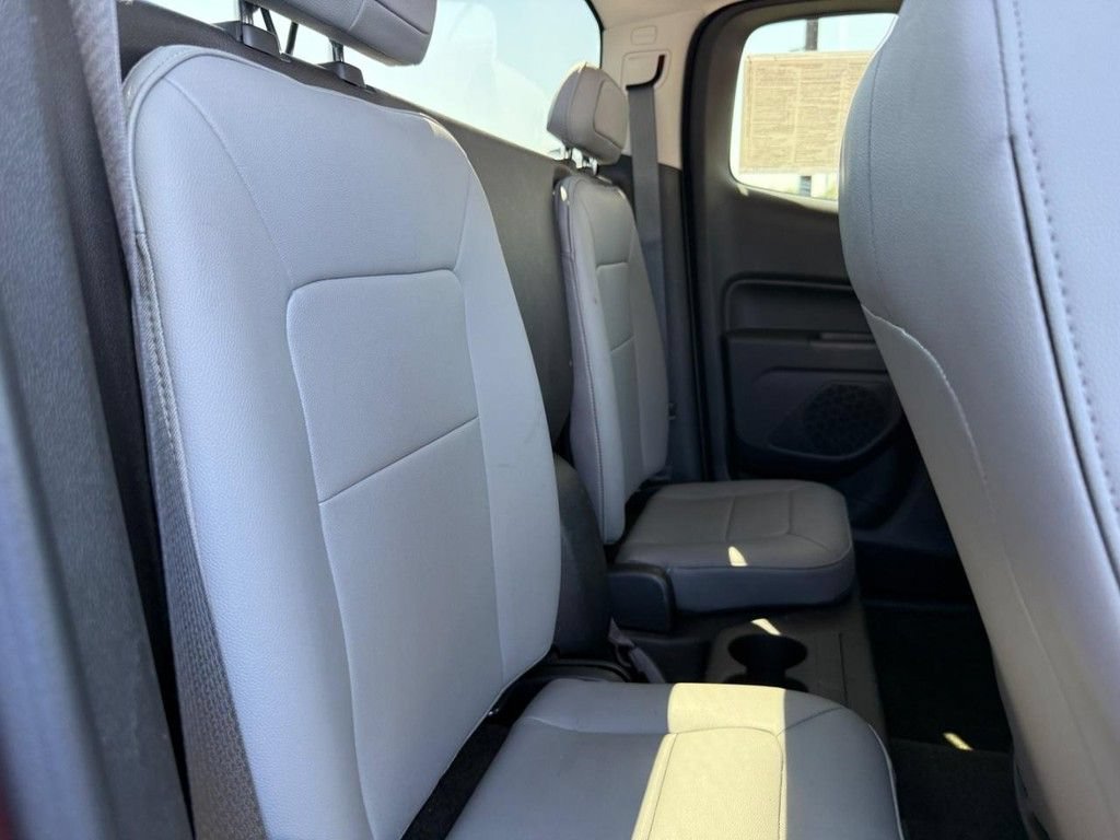 Used 2018 Chevrolet Colorado W/T w/ WT Convenience Package RWD image 7