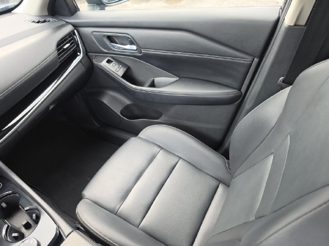 Certified 2026 Nissan Rogue SL AWD/4WD image 16