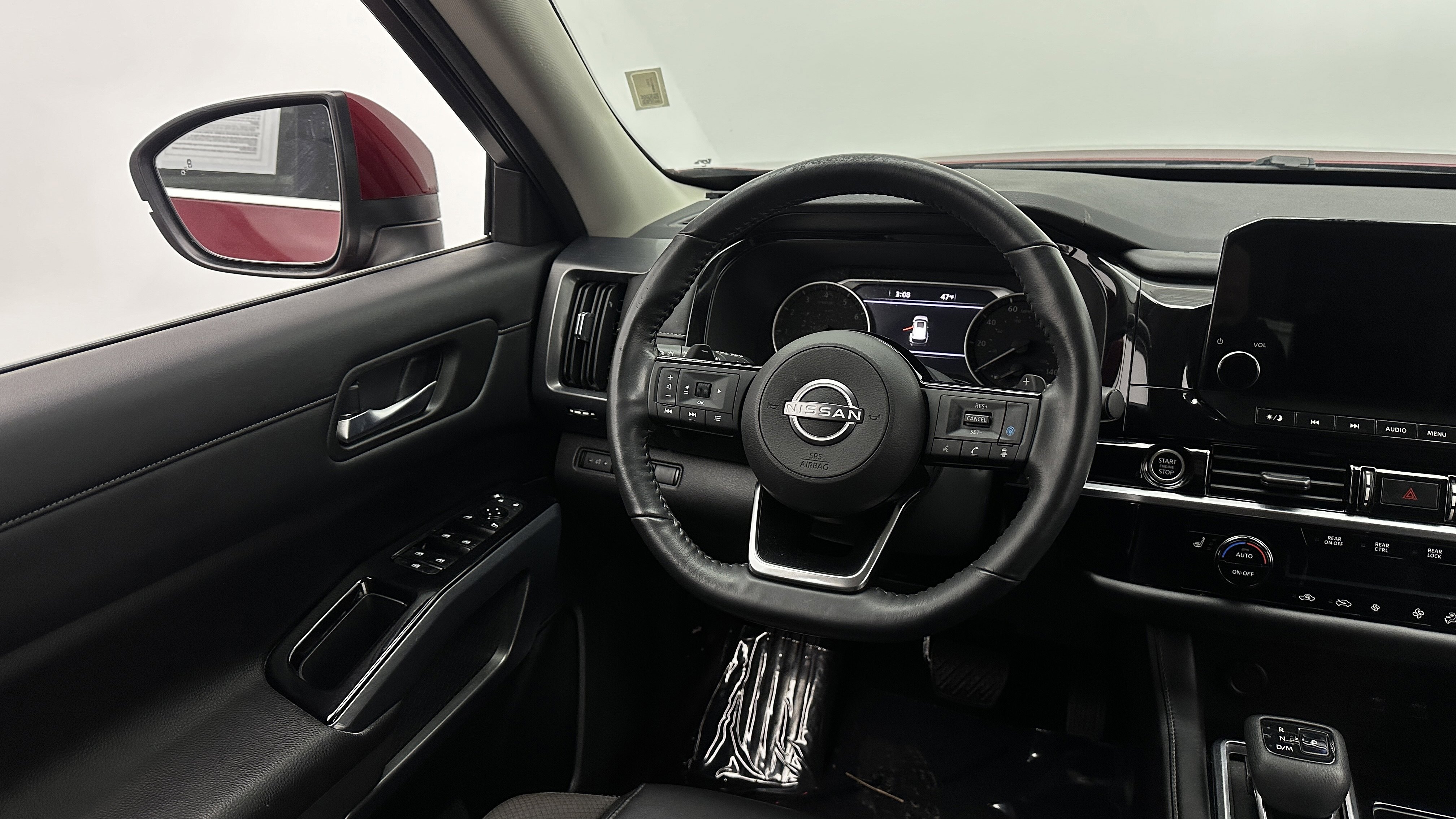 Used 2022 Nissan Pathfinder SL FWD image 27