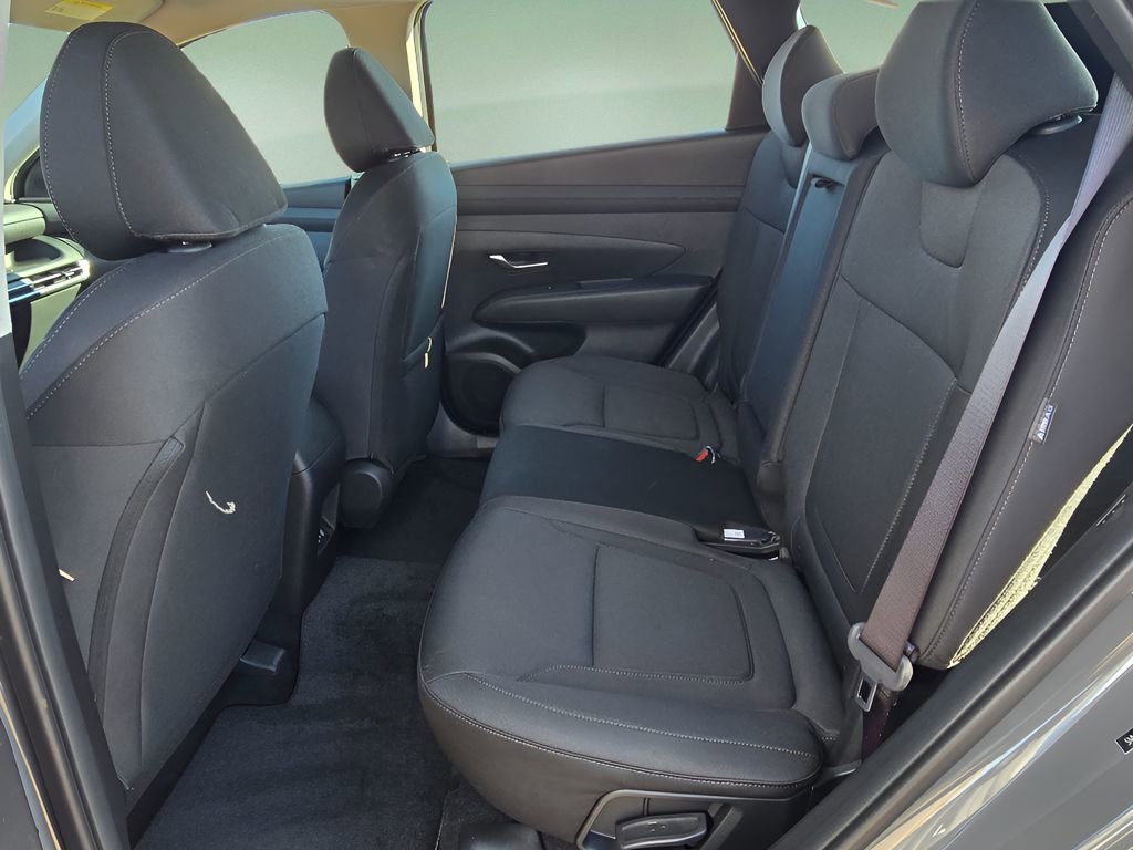 New 2026 Hyundai Tucson SE image 13