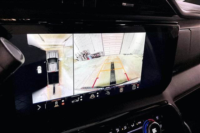 Used 2024 GMC Sierra 2500 AT4 w/ Technology Package image 24