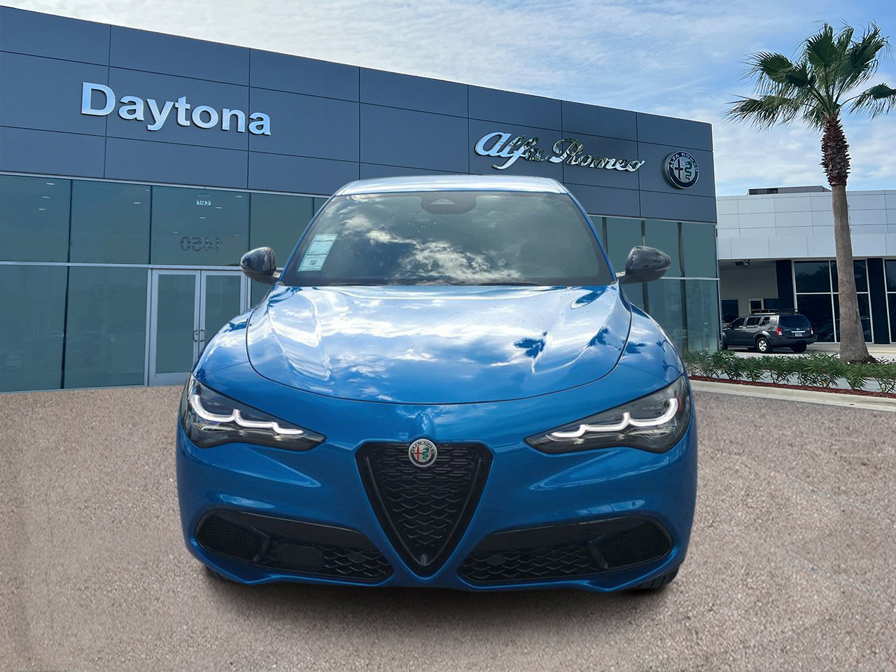 New 2025 Alfa Romeo Stelvio Sprint w/ Convenience Package image 8