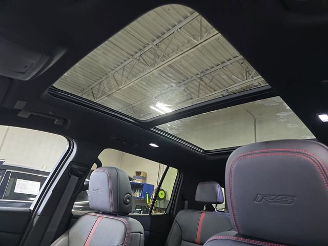 New 2026 Chevrolet Traverse RS w/ LPO, Floor Liner Package image 34