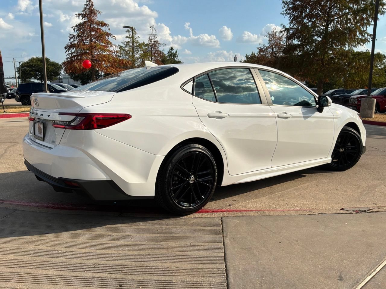 Used 2026 Toyota Camry SE FWD image 6