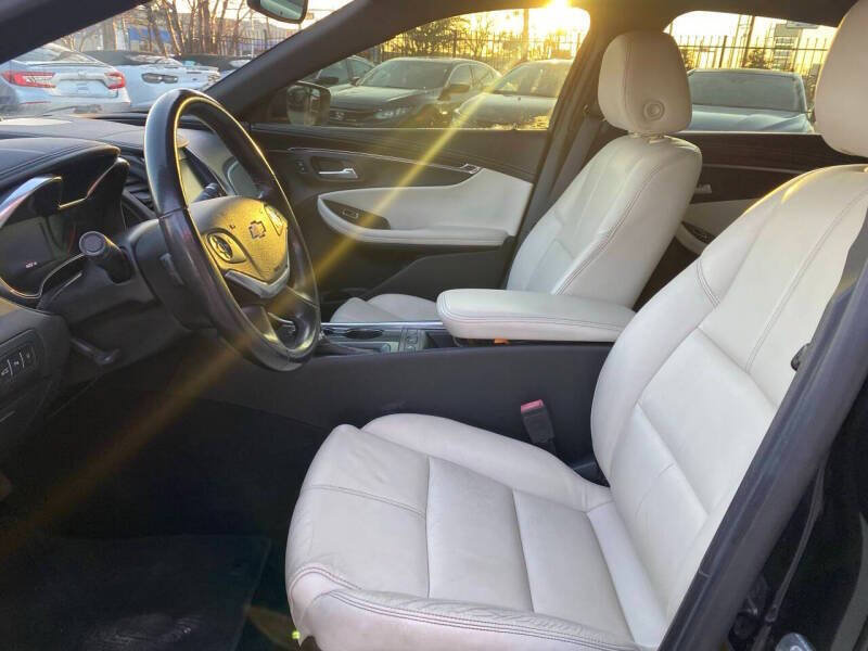 Used 2017 Chevrolet Impala LT w/ Leather Package FWD image 10