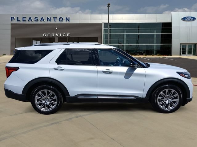 Certified 2026 Ford Explorer Platinum RWD image 6