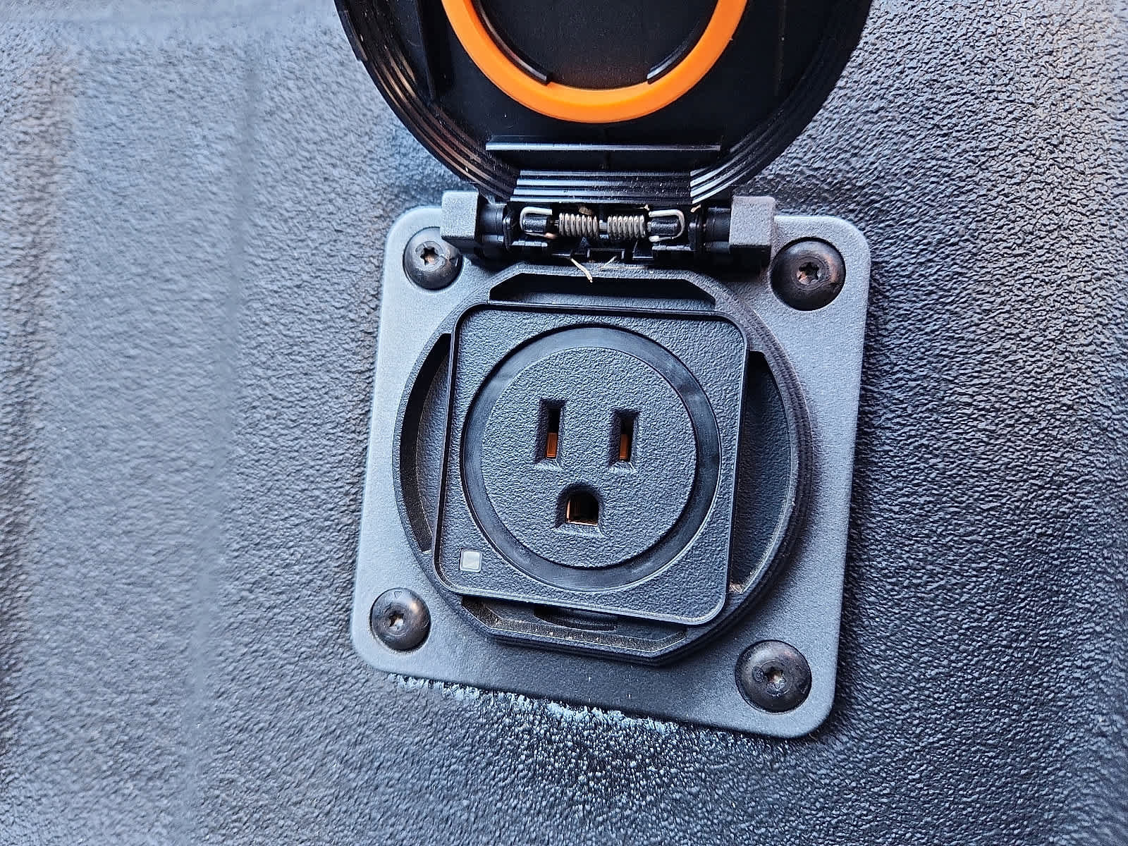 Used 2024 GMC Canyon AT4X image 31