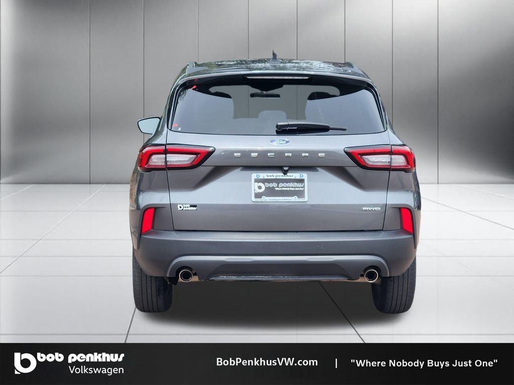 Used 2025 Ford Escape ST-Line Select AWD/4WD image 26
