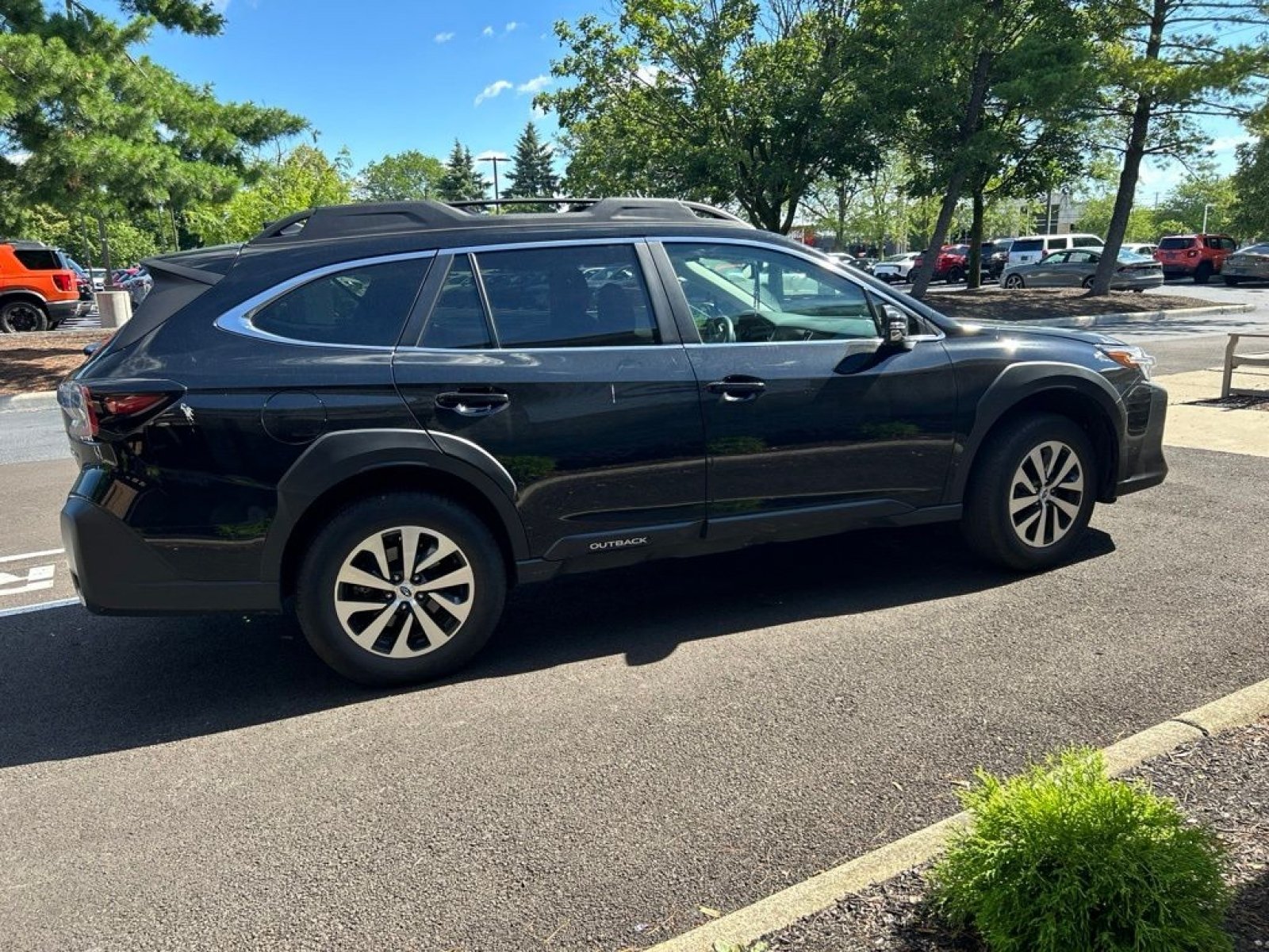 Used 2024 Subaru Outback Premium AWD/4WD image 7