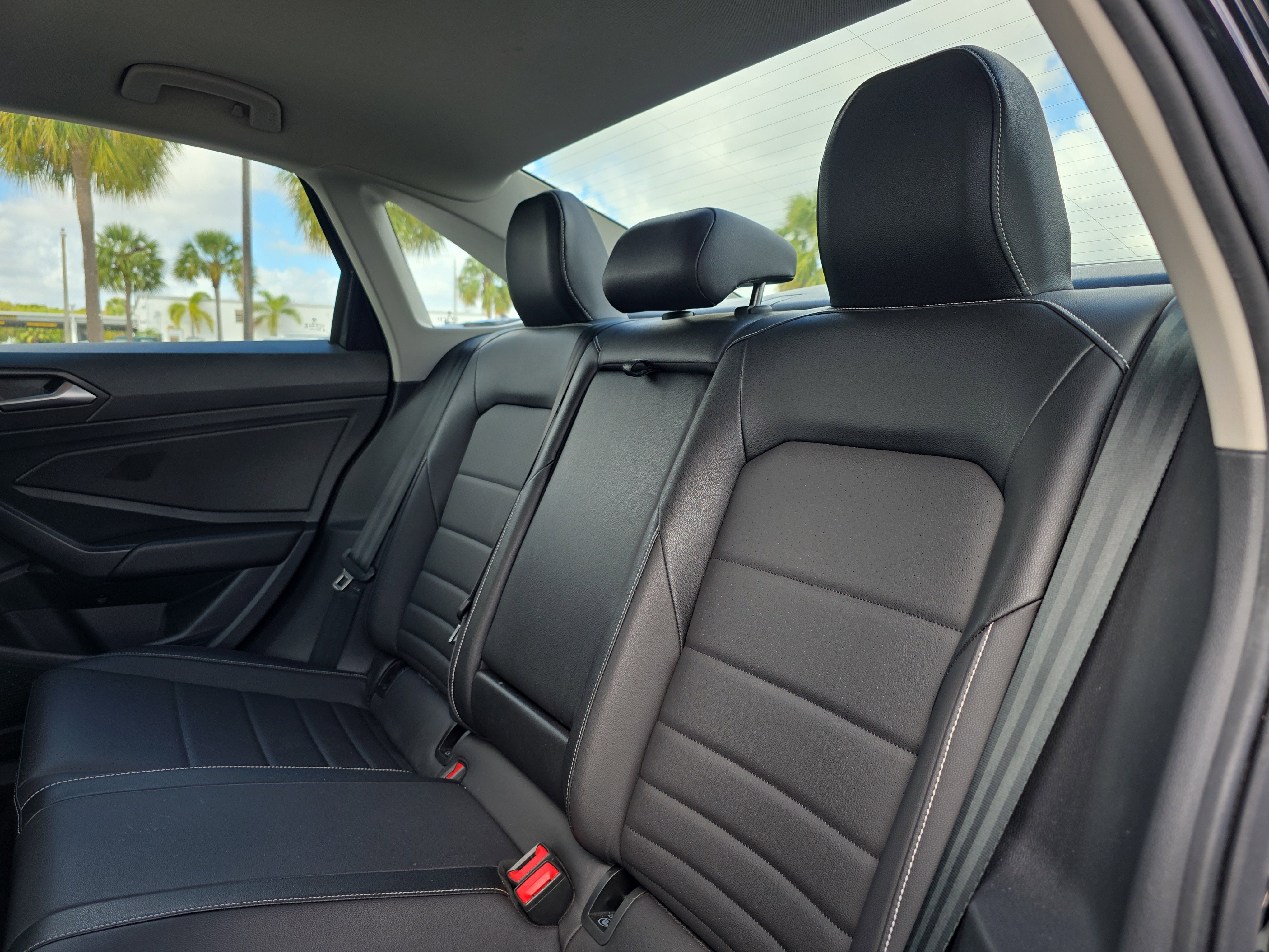 Used 2024 Volkswagen Jetta SE image 15