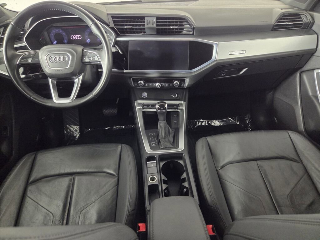 Used 2019 Audi Q3 2.0T Premium w/ Convenience Package AWD/4WD image 24