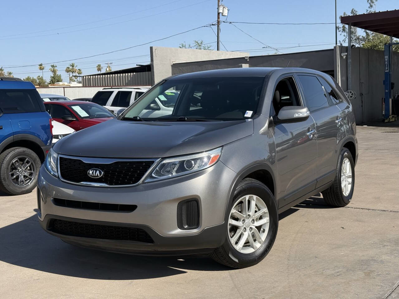 Used 2014 Kia Sorento LX FWD image 1