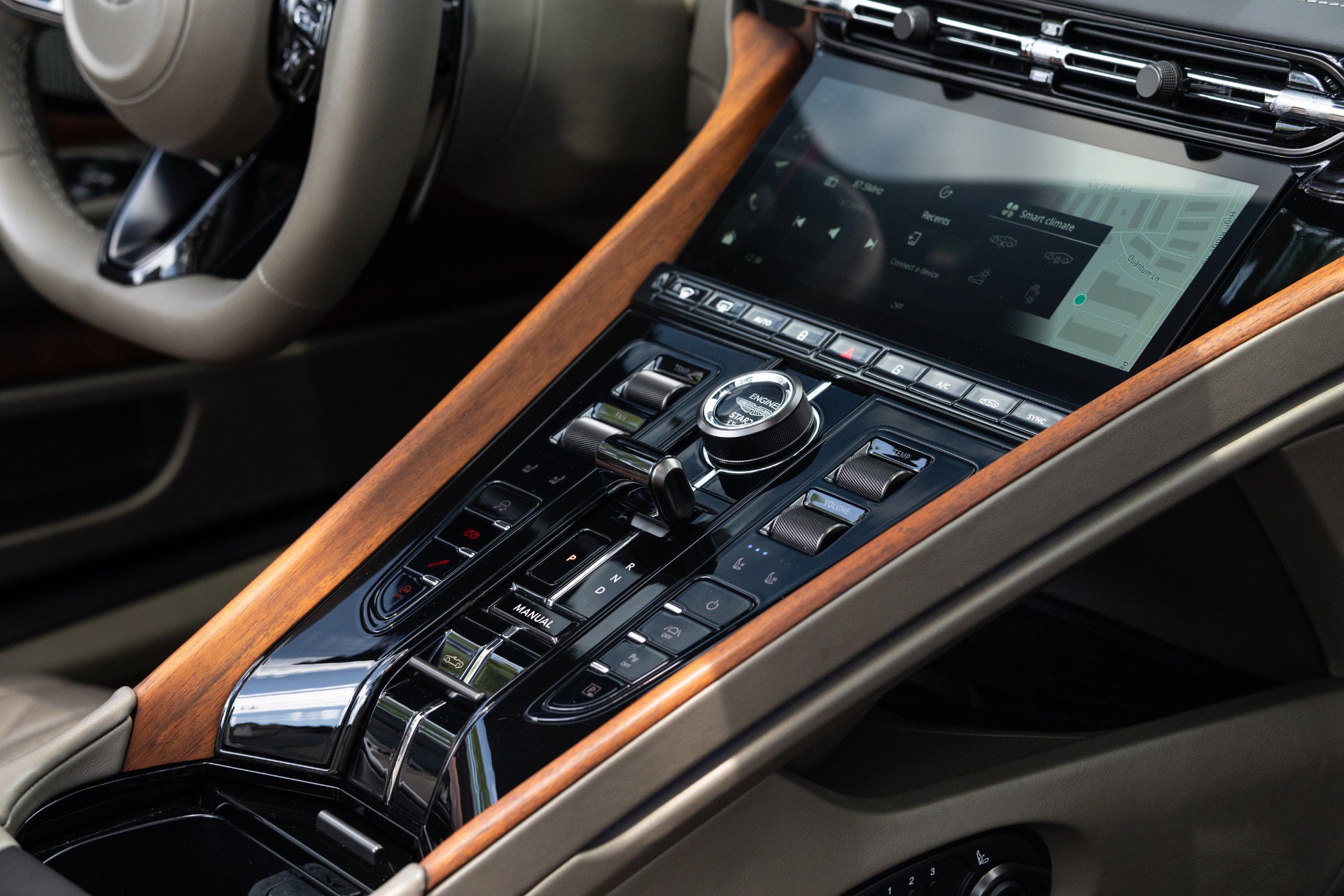 Used 2024 Aston Martin DB12 Convertible RWD image 61