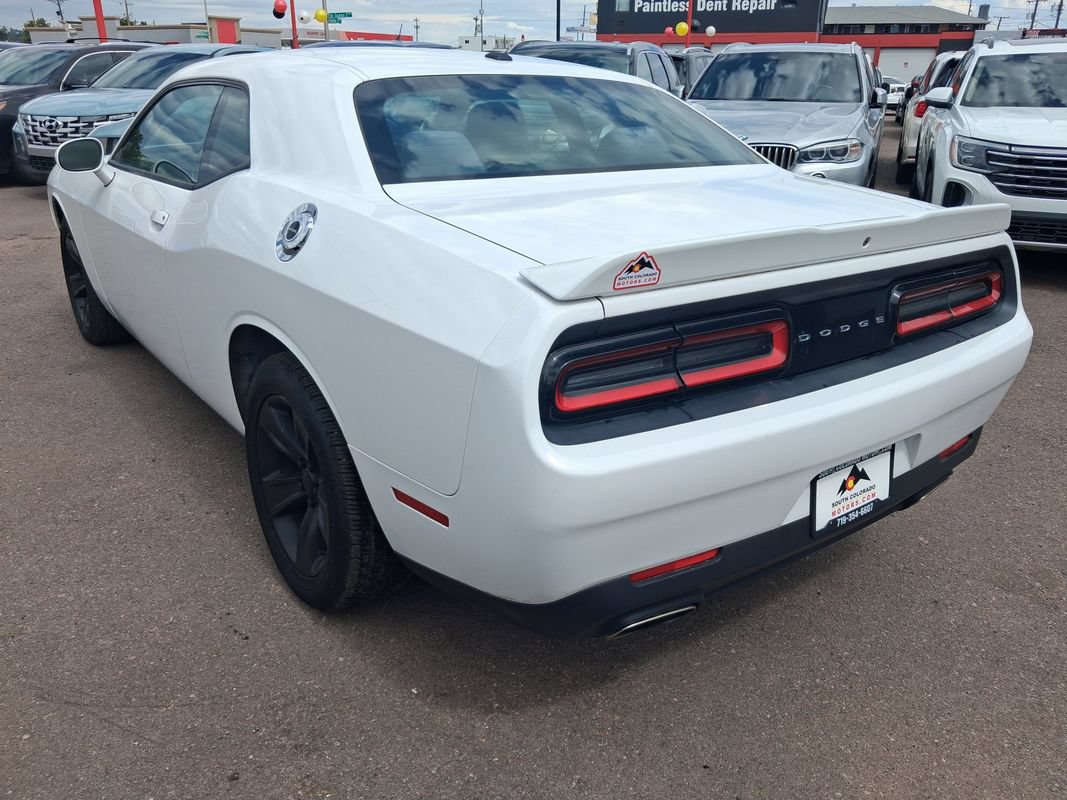 Used 2019 Dodge Challenger SXT RWD image 5