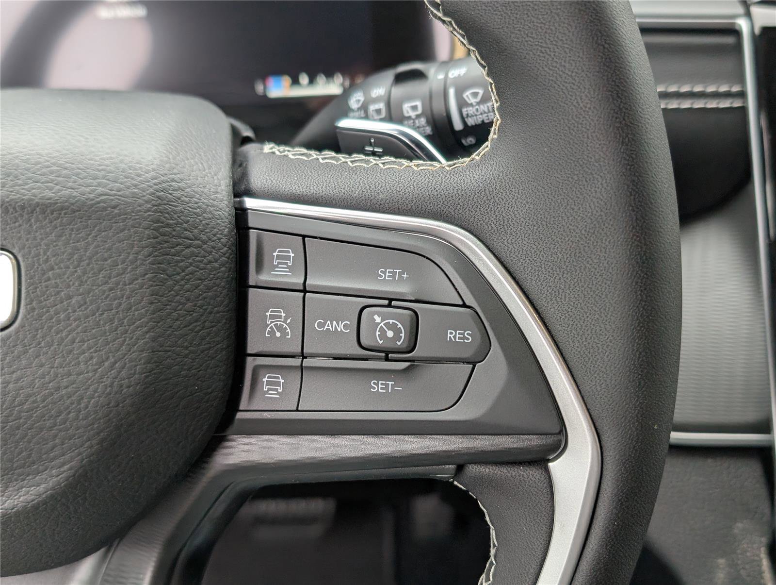 New 2026 Jeep Grand Cherokee Laredo image 18