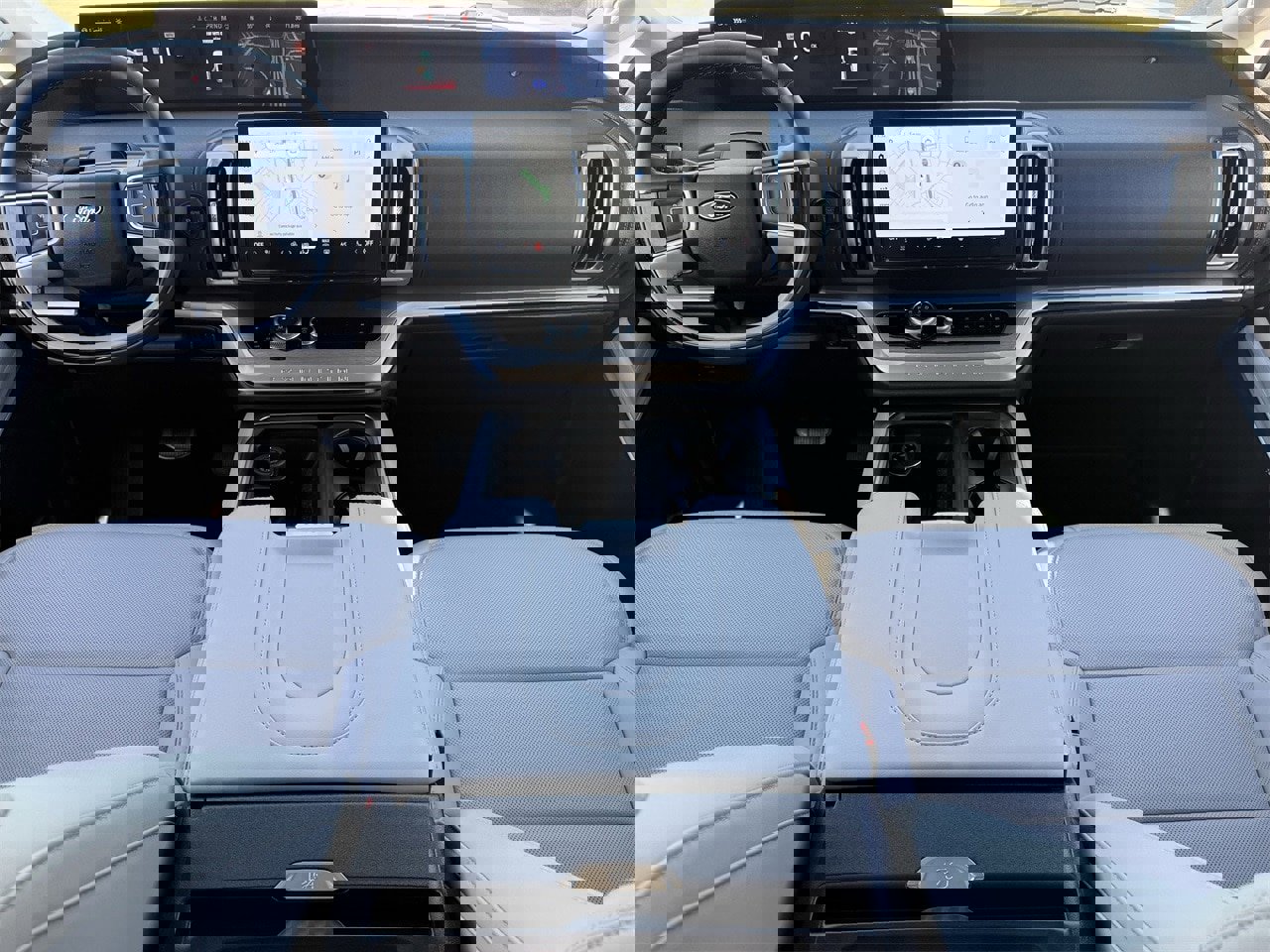 Certified 2025 Ford Expedition Platinum w/ Driver's Package image 10