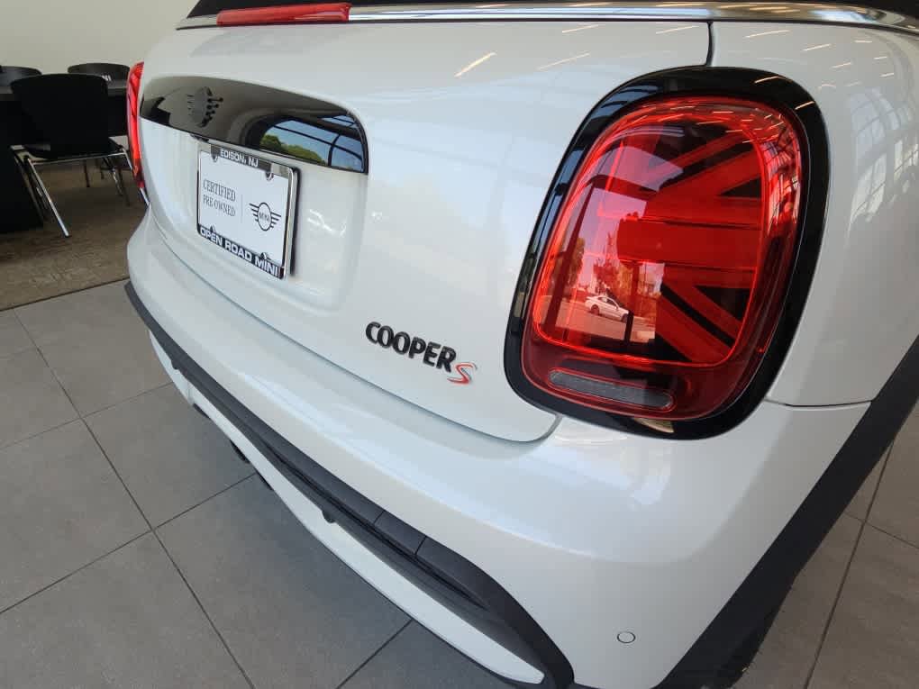 Certified 2024 MINI Cooper S FWD image 34