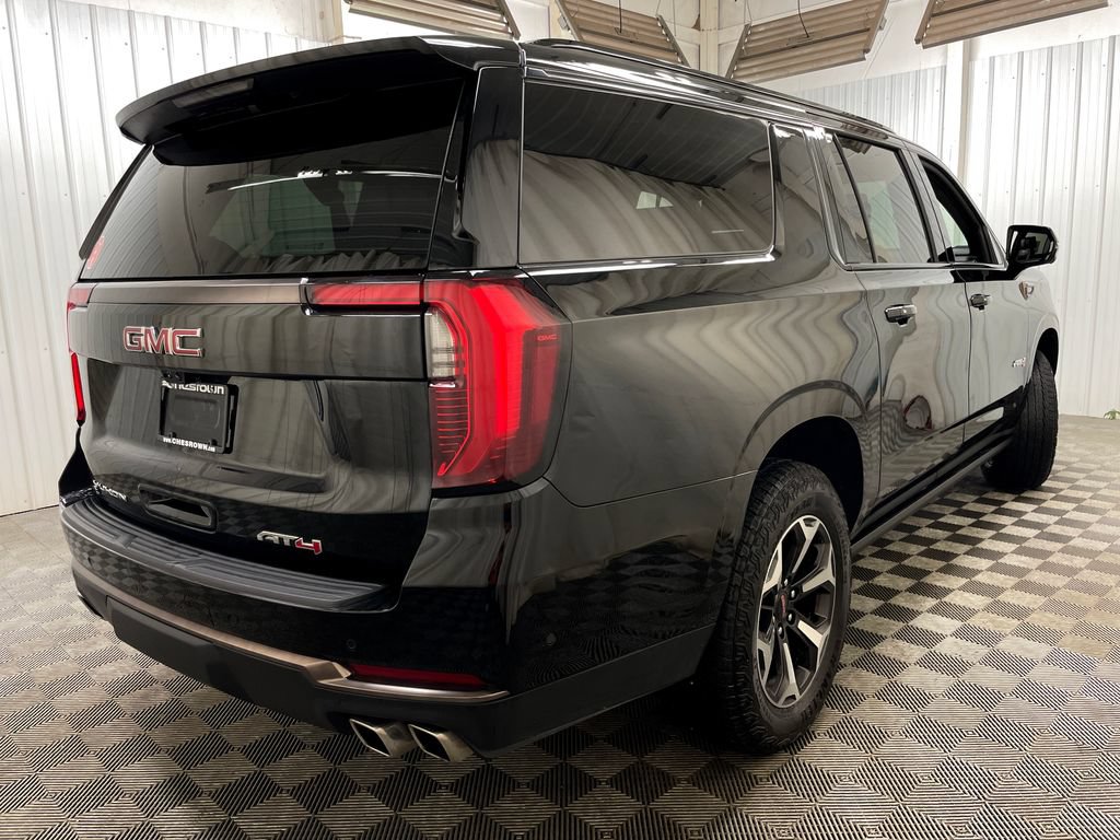 Used 2026 GMC Yukon XL AT4 Ultimate w/ LPO, Floor Liner Package AWD/4WD image 30