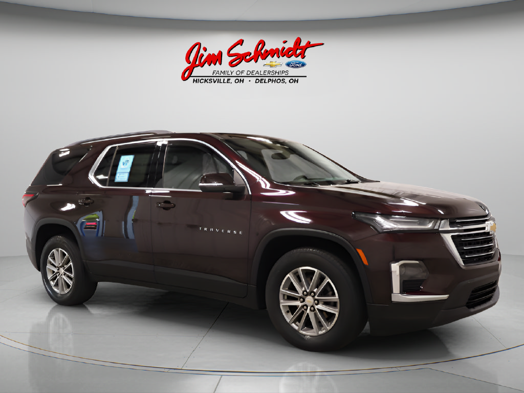Used 2023 Chevrolet Traverse LT w/ LPO, Floor Liner Package AWD/4WD image 1