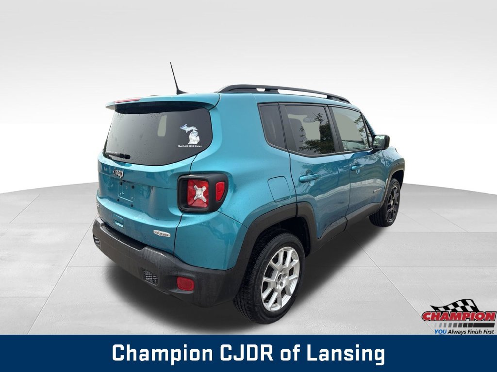 Used 2022 Jeep Renegade Latitude AWD/4WD image 9