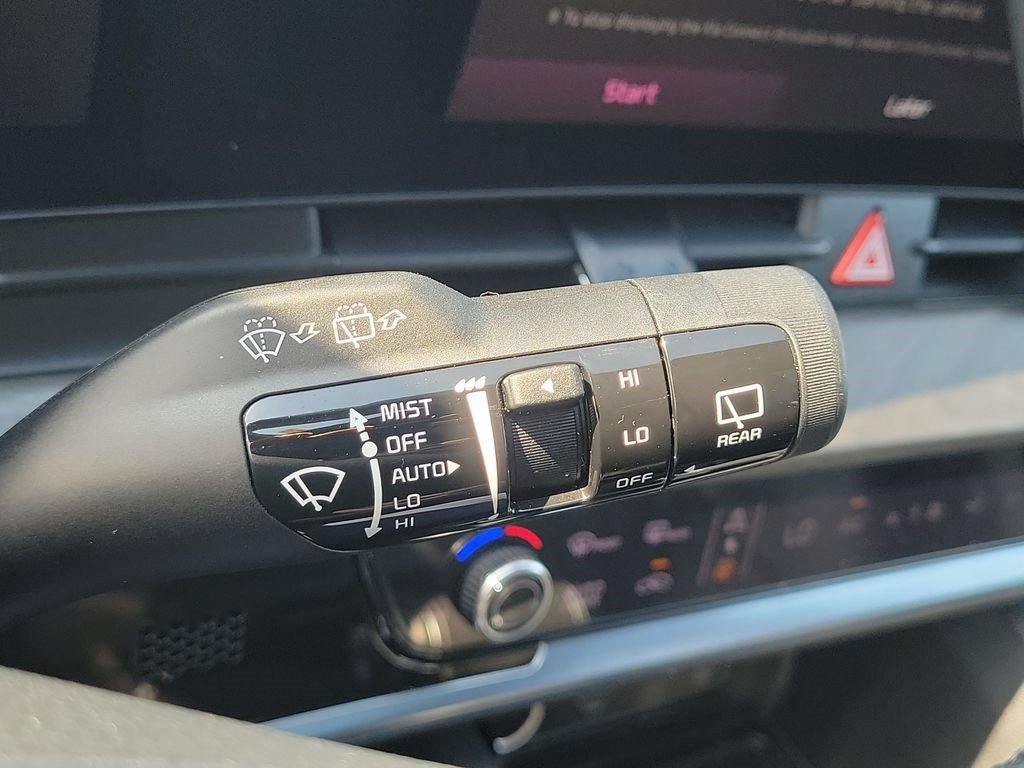 Certified 2024 Kia Sportage X-Pro AWD/4WD image 12