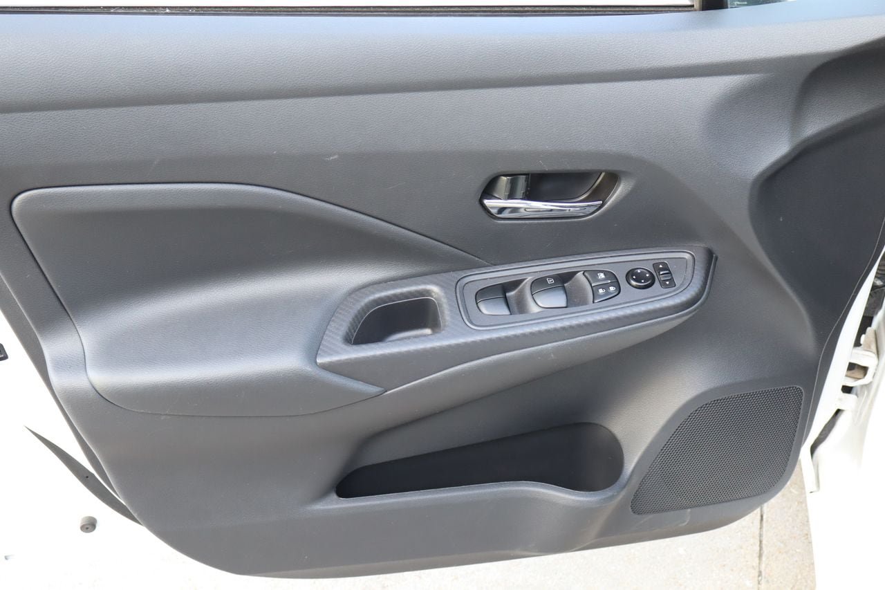 Used 2024 Nissan Versa SV FWD image 18