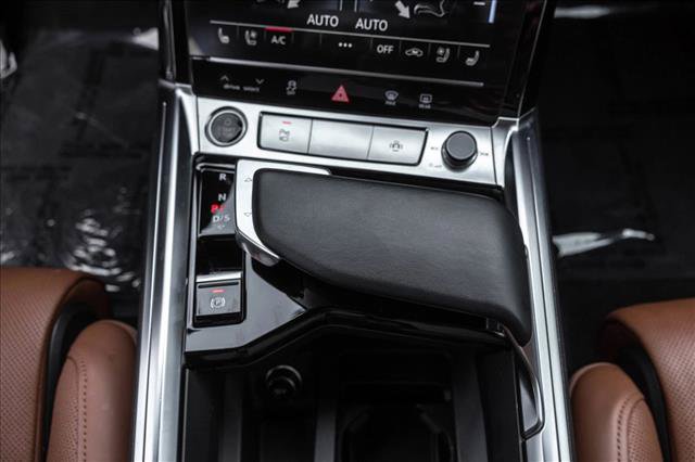 Used 2022 Audi e-tron Prestige w/ Prestige Package AWD/4WD image 20