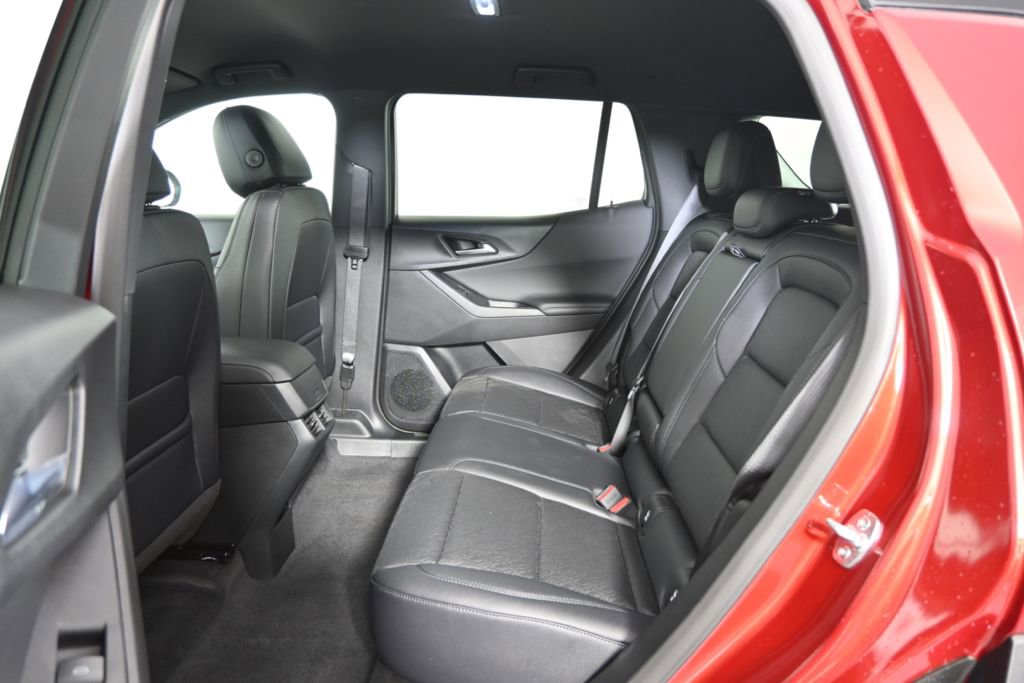 New 2026 Chevrolet Equinox LT w/ Convenience Package II image 17