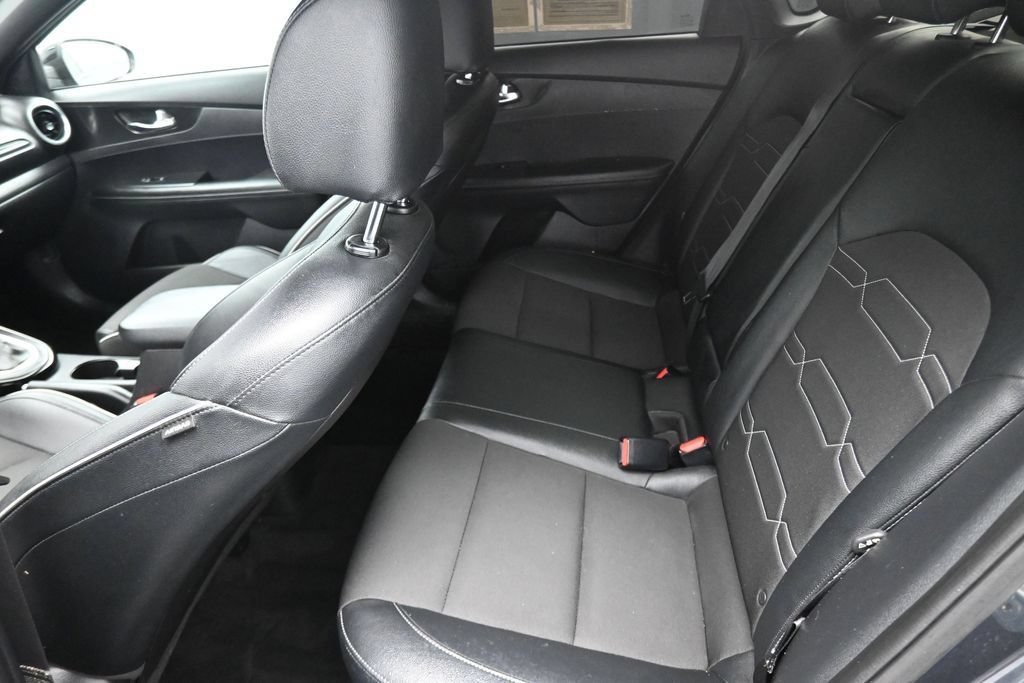 Used 2021 Kia Forte GT-Line FWD image 10