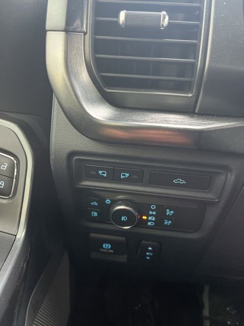 Used 2022 Ford F150 Lariat w/ Equipment Group 502A High AWD/4WD image 17