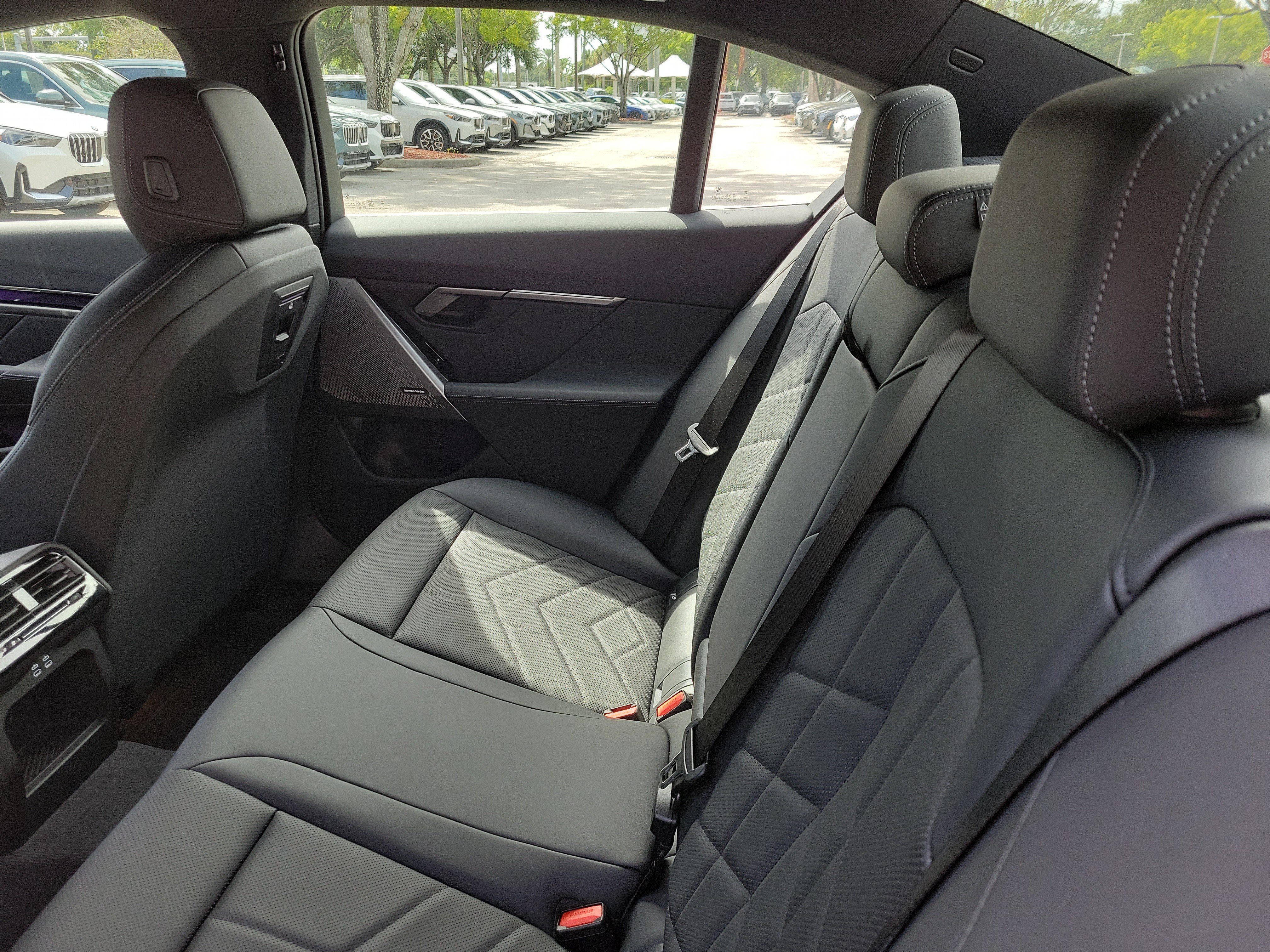 New 2026 BMW i5 eDrive40 RWD image 7