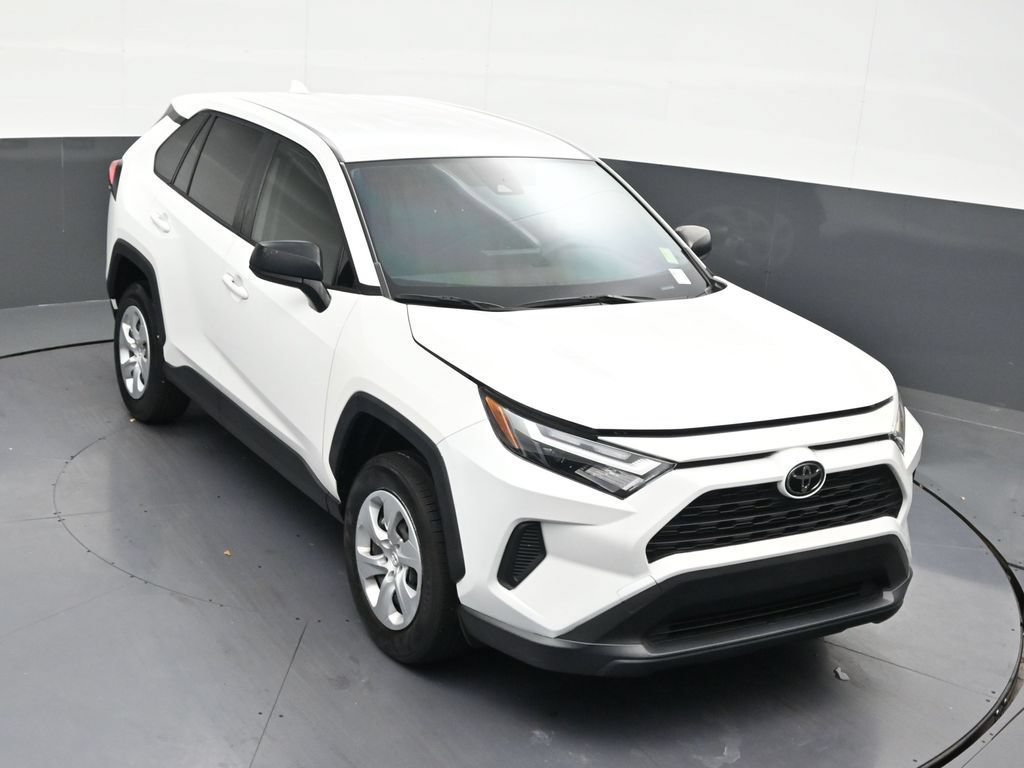 Used 2023 Toyota RAV4 LE FWD image 16