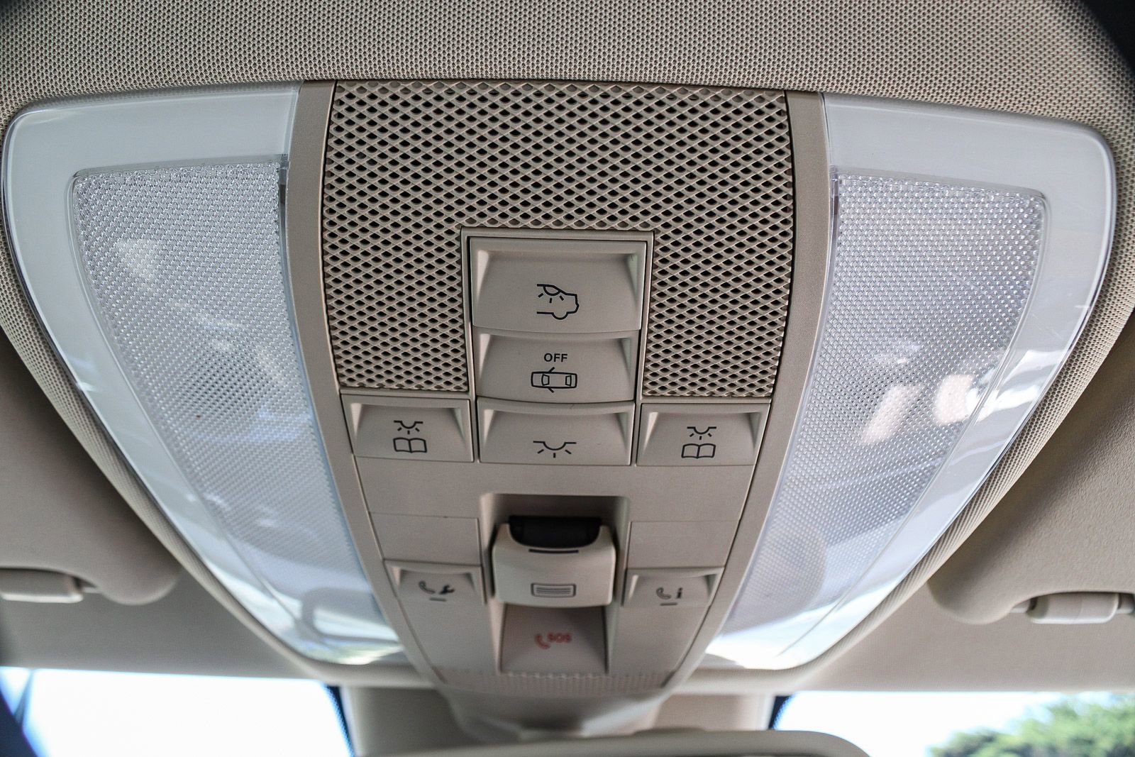 Used 2012 Mercedes-Benz E 550 Coupe image 16