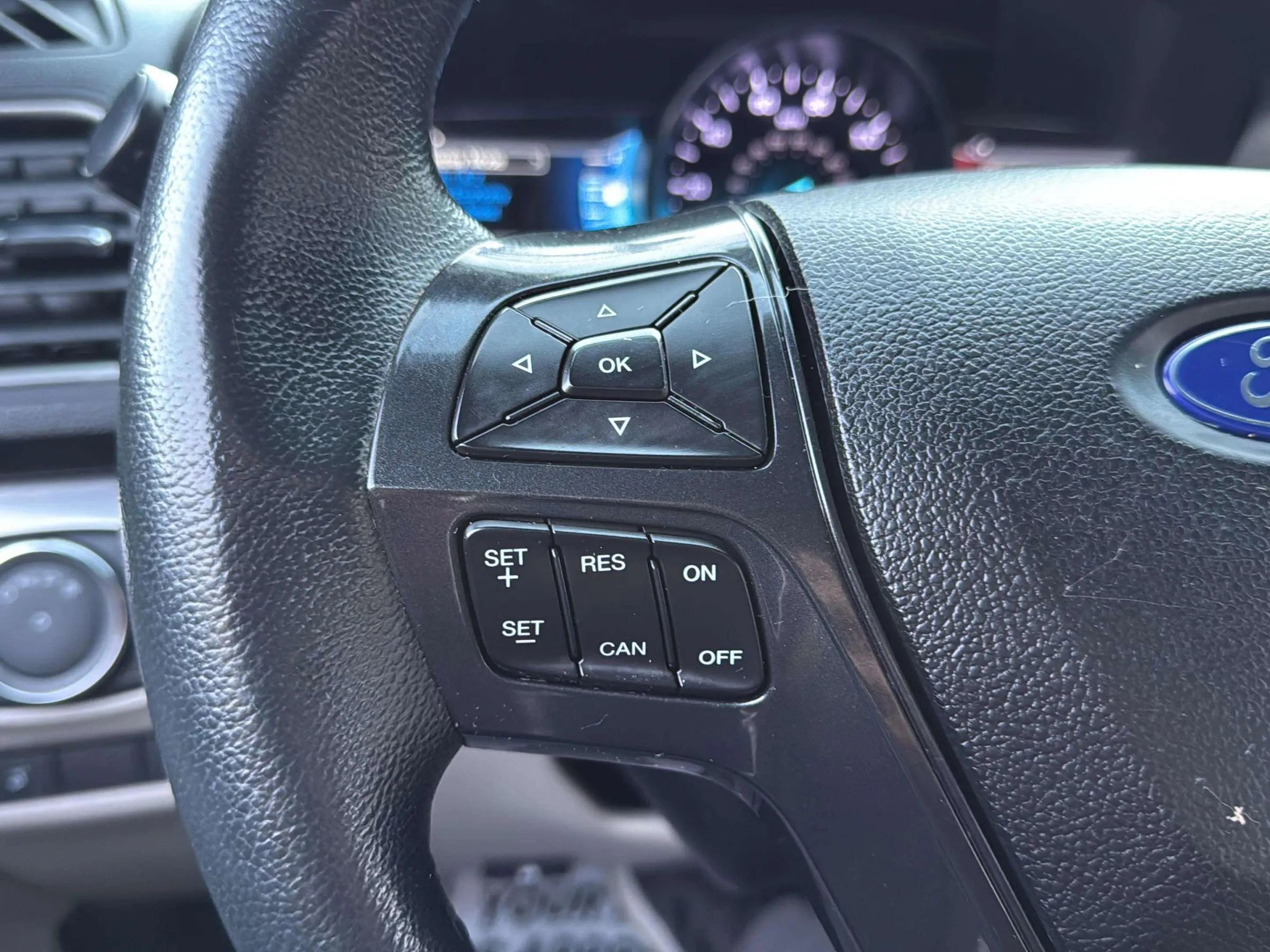 Used 2018 Ford Explorer XLT w/ Equipment Group 202A image 19