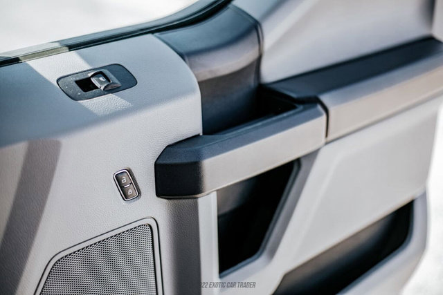 Used 2022 Ford F550 4x4 Crew Cab Super Duty w/ Power Equipment Group image 32