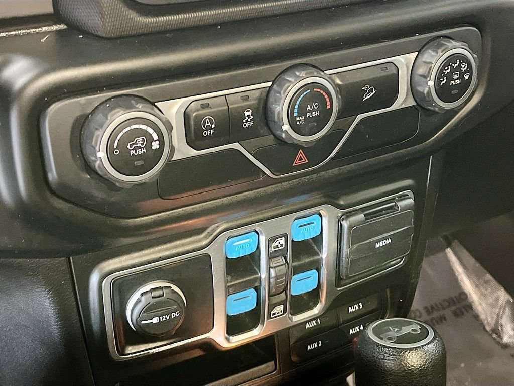 Used 2020 Jeep Wrangler Unlimited Sport S AWD/4WD image 15