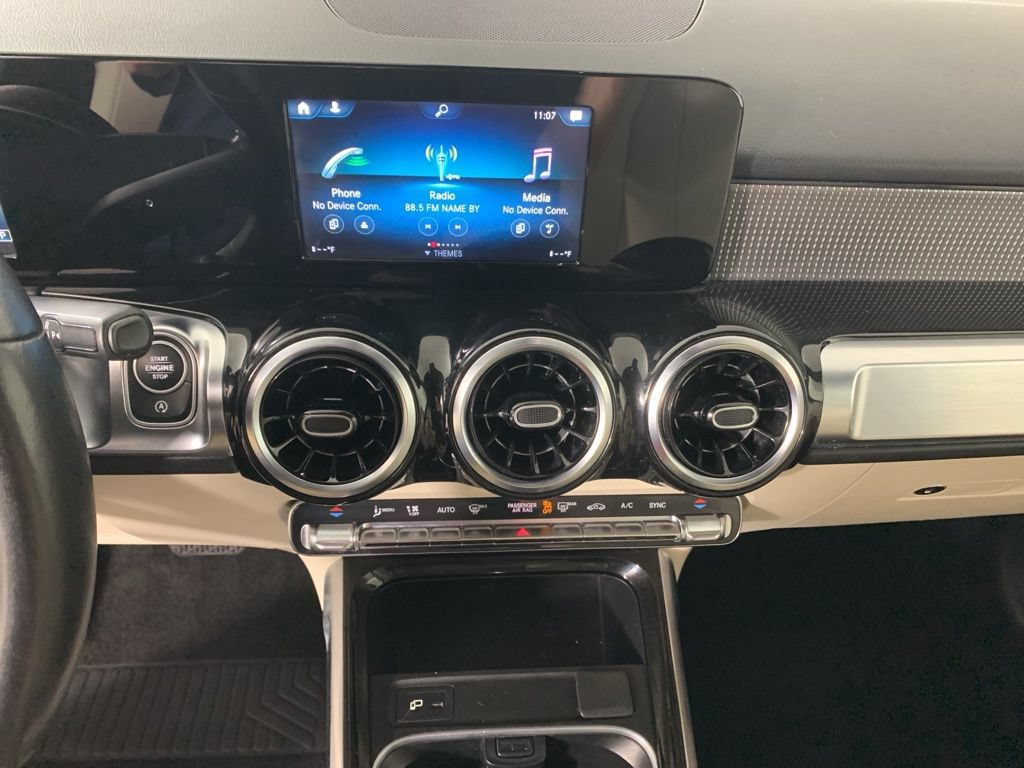 Used 2020 Mercedes-Benz GLB 250 image 25