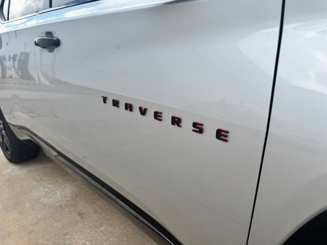 Used 2022 Chevrolet Traverse Premier w/ Redline Edition AWD/4WD image 37