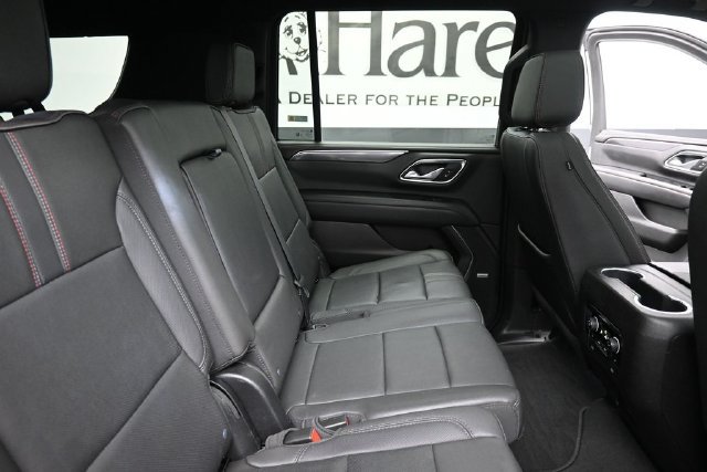Used 2024 Chevrolet Suburban RST w/ Luxury Package AWD/4WD image 31