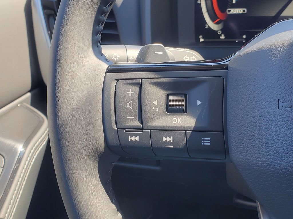 New 2026 Nissan Rogue Platinum AWD/4WD image 18