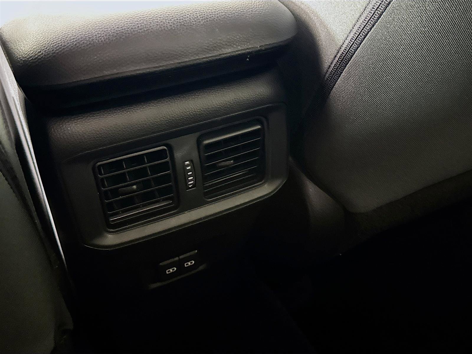 Used 2024 Toyota RAV4 XLE image 26