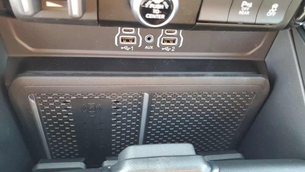 New 2026 RAM 1500 4x4 Crew Cab image 27