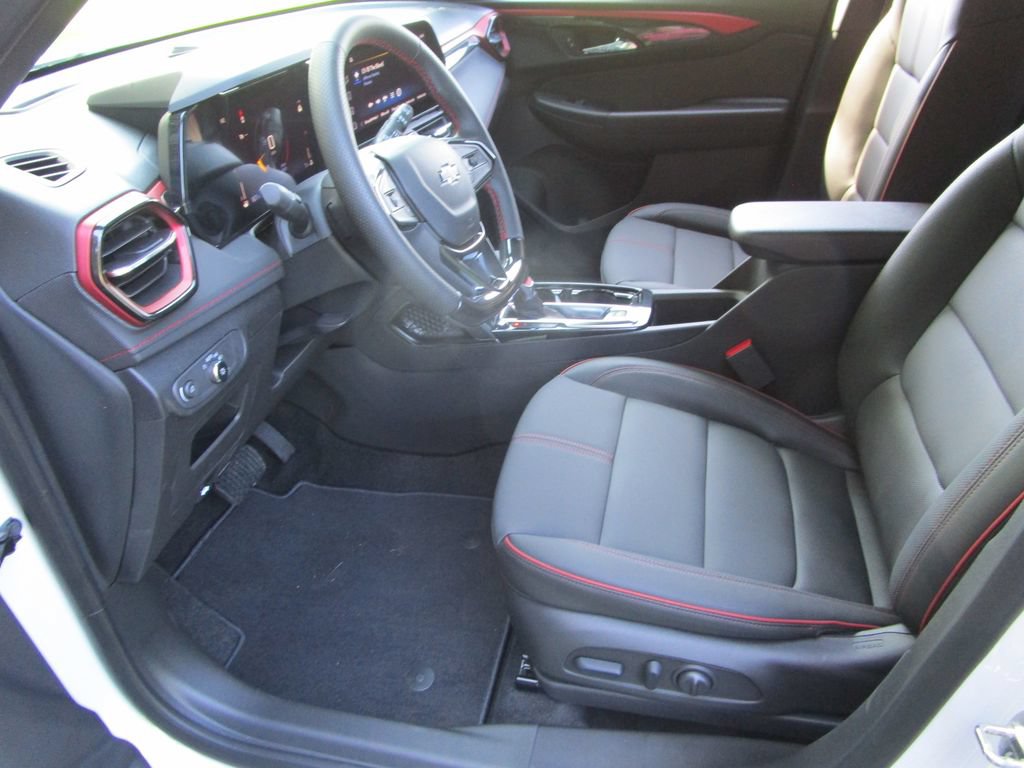 New 2026 Chevrolet TrailBlazer RS w/ Convenience Package FWD image 19
