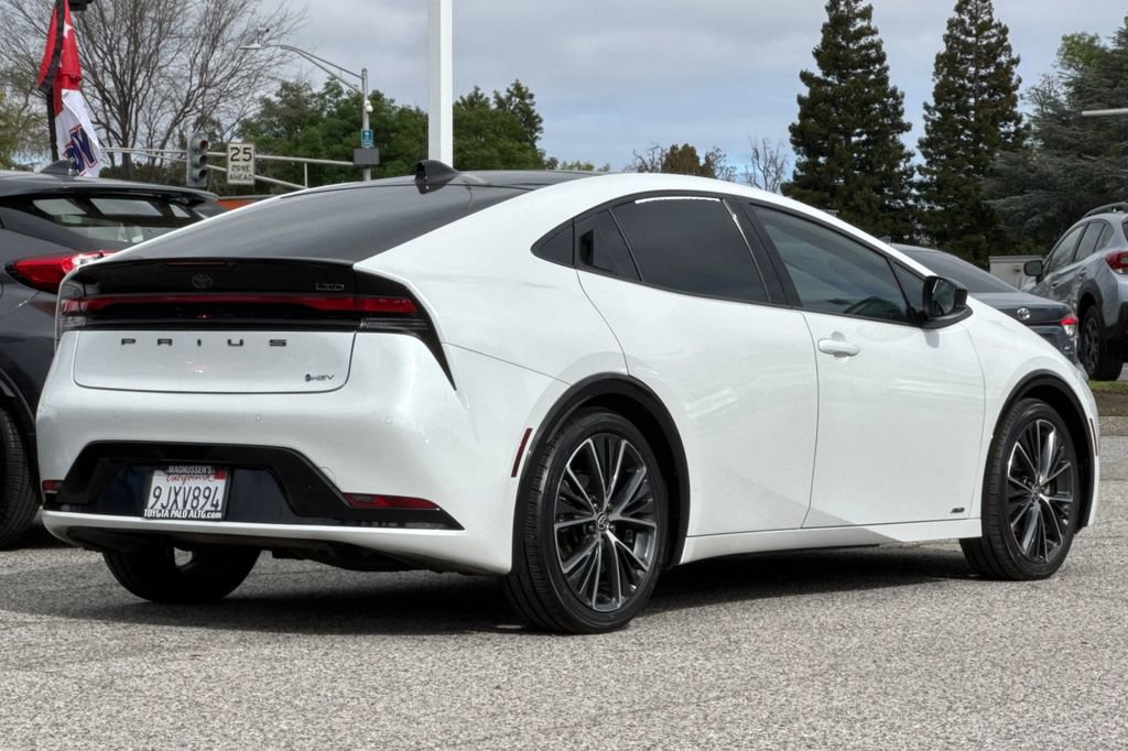 Used 2024 Toyota Prius Limited image 3