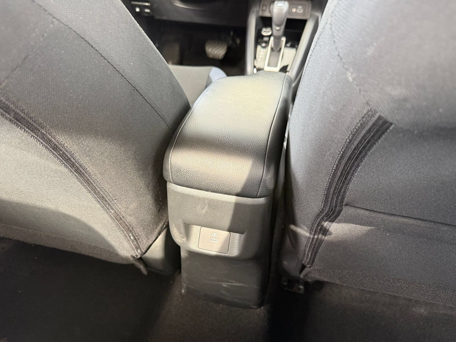 Used 2025 Nissan Versa SV FWD image 19