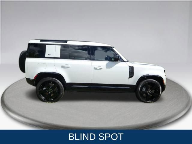 Used 2022 Land Rover Defender 110 X-Dynamic HSE image 9